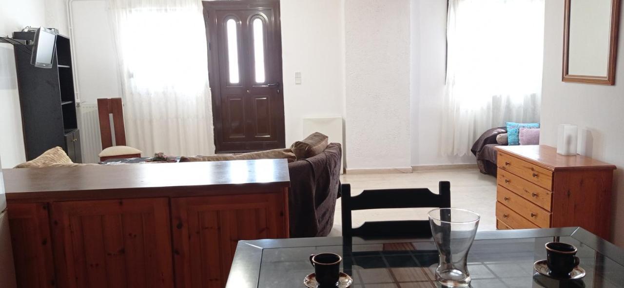 Ευρύχωρο Και Άνετο Διαμέρισμα Στην Ιτέα Joanna'S Apartment Kirra Extérieur photo
