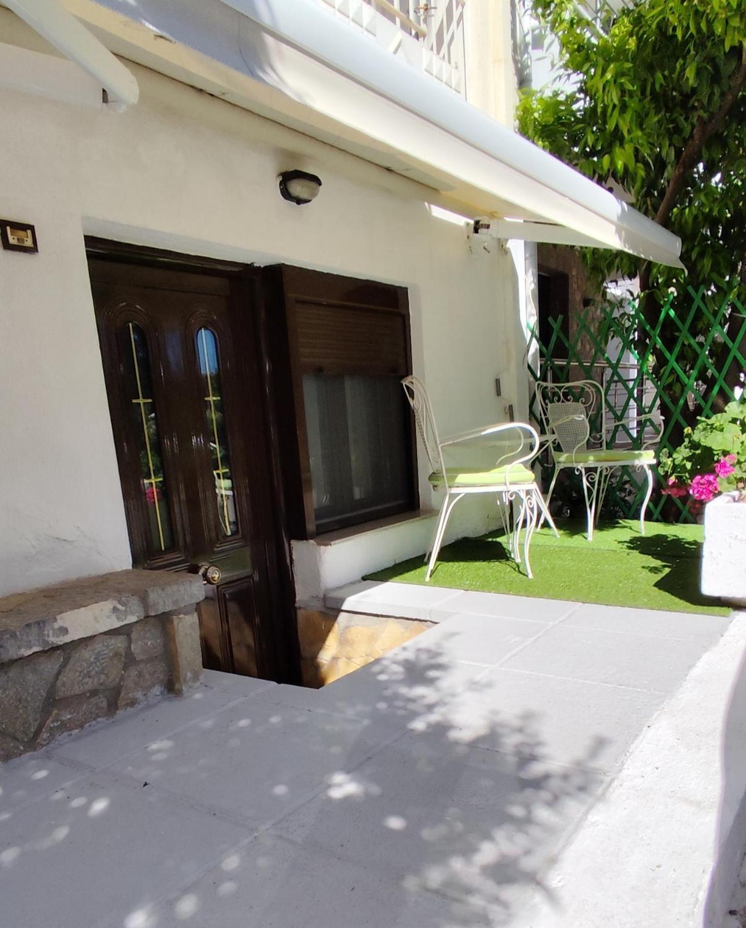 Ευρύχωρο Και Άνετο Διαμέρισμα Στην Ιτέα Joanna'S Apartment Kirra Extérieur photo